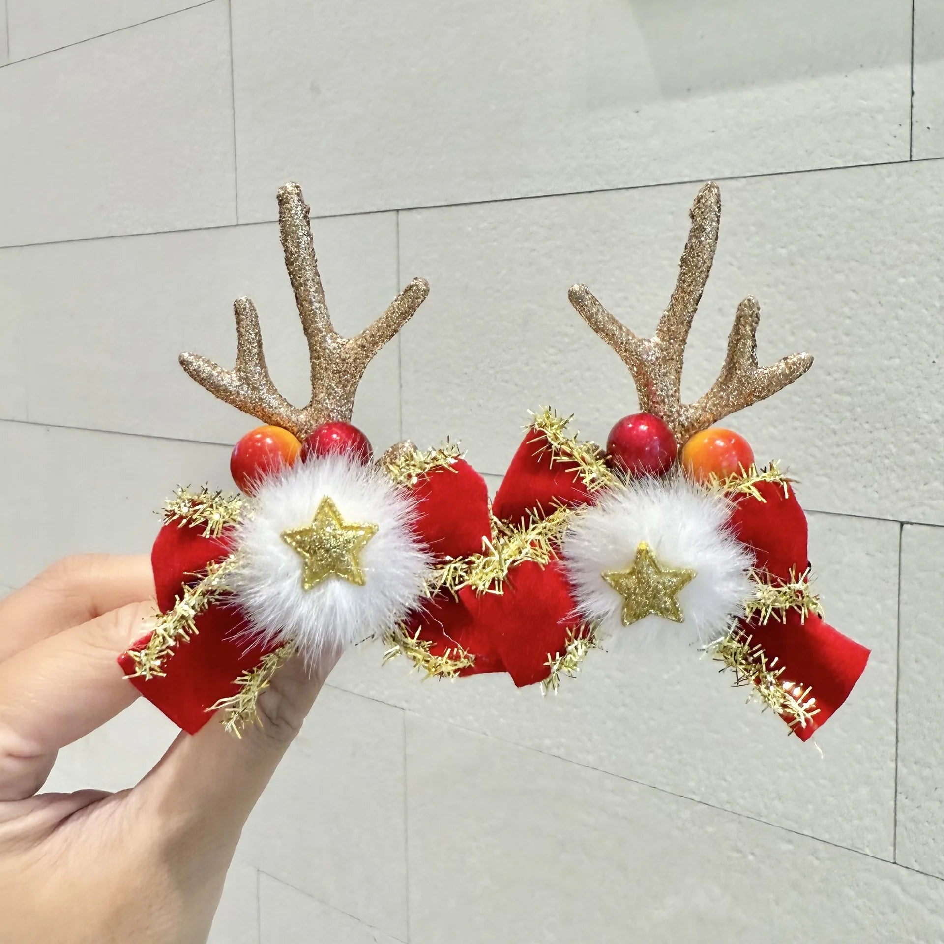 2pcs Kawaii Christmas Hair Clips – Elk, Santa & Snowman Hairpins for Kids & Women 🎁