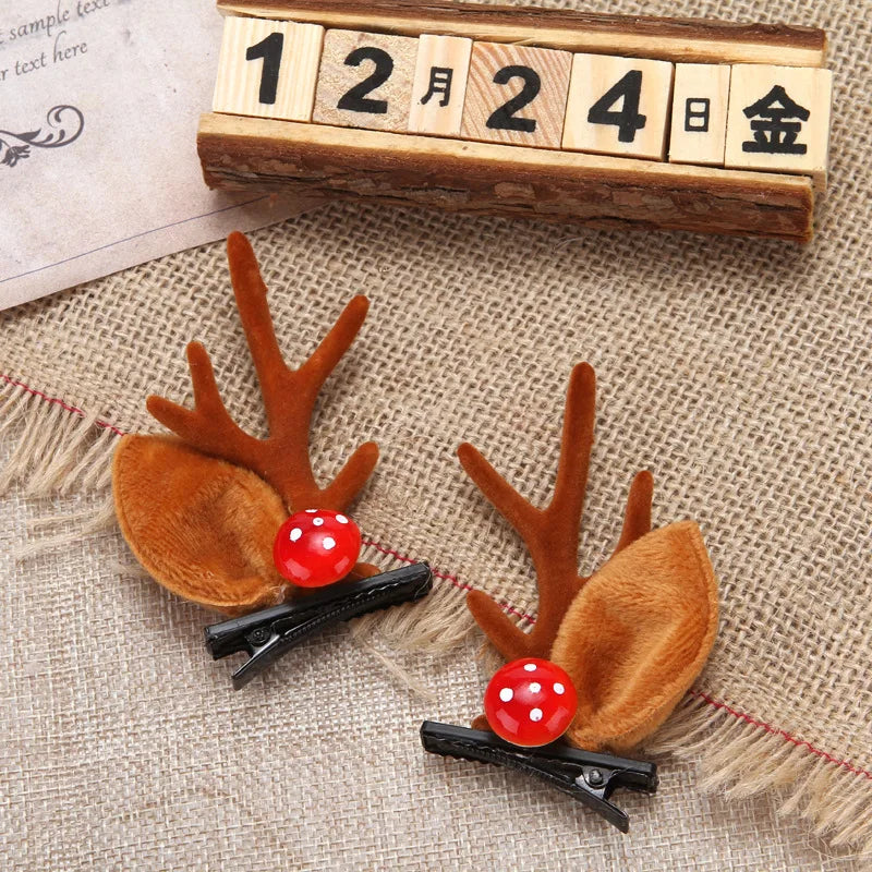 2pcs Kawaii Christmas Hair Clips – Elk, Santa & Snowman Hairpins for Kids & Women 🎁