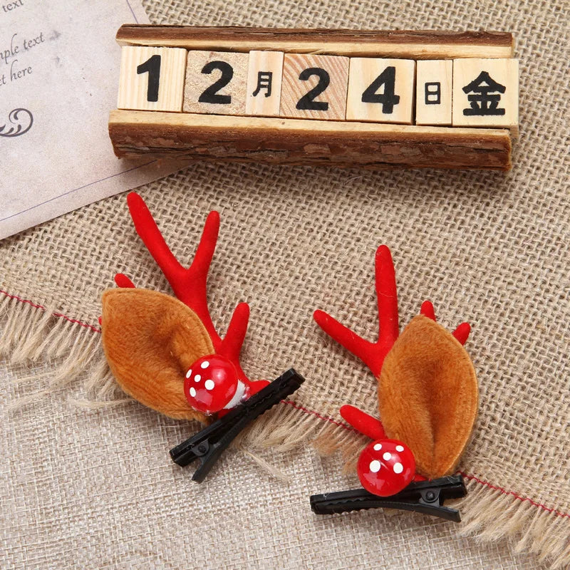 2pcs Kawaii Christmas Hair Clips – Elk, Santa & Snowman Hairpins for Kids & Women 🎁