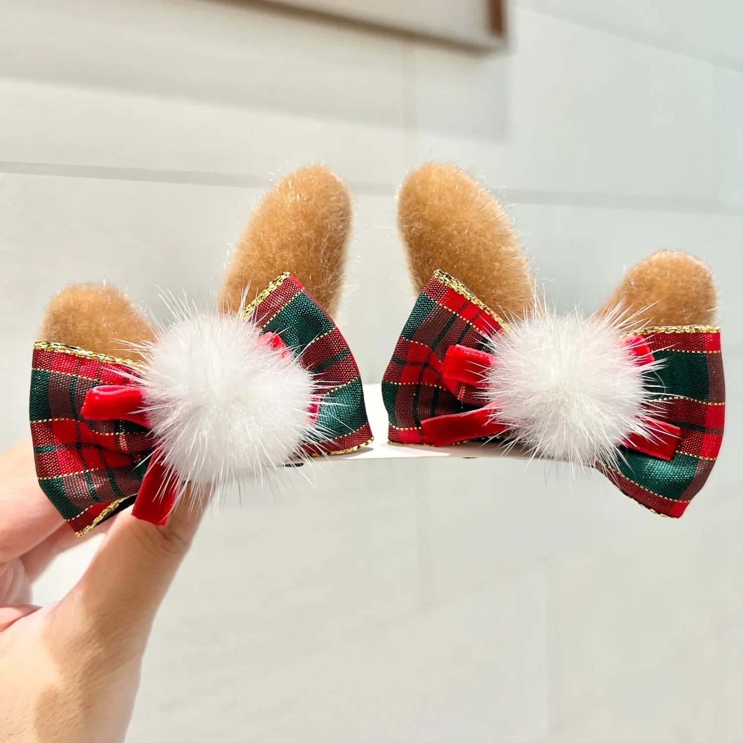 2pcs Kawaii Christmas Hair Clips – Elk, Santa & Snowman Hairpins for Kids & Women 🎁