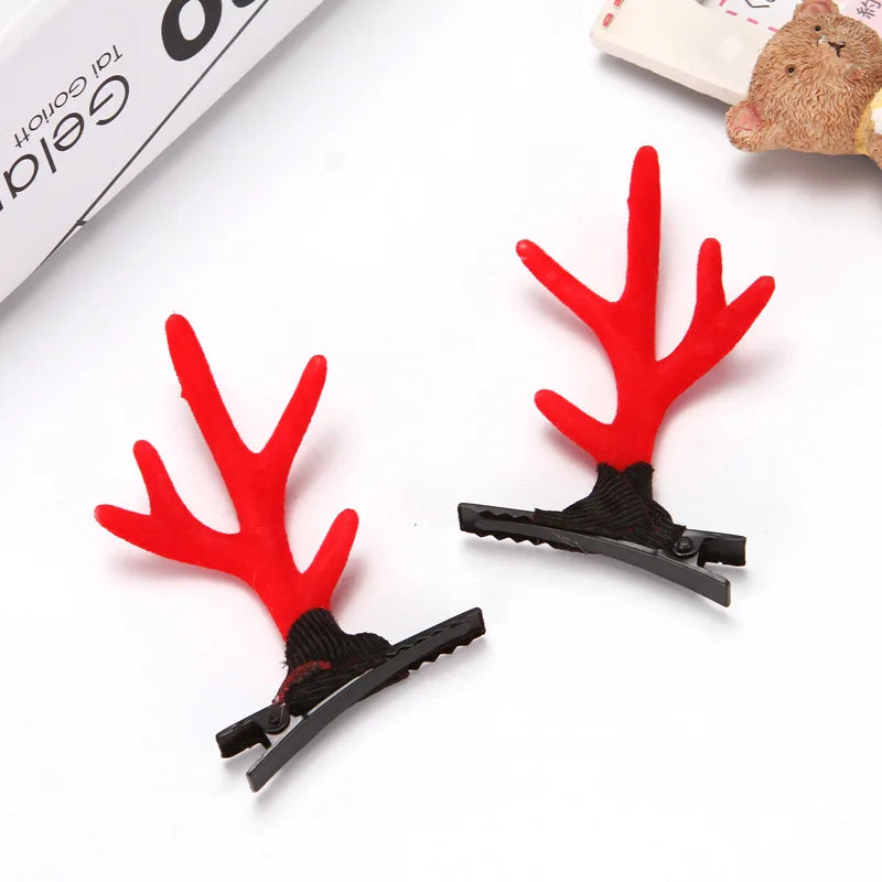 2pcs Kawaii Christmas Hair Clips – Elk, Santa & Snowman Hairpins for Kids & Women 🎁
